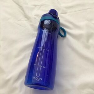 (Like New) Pogo Plastic Water Bottle 32oz Blue